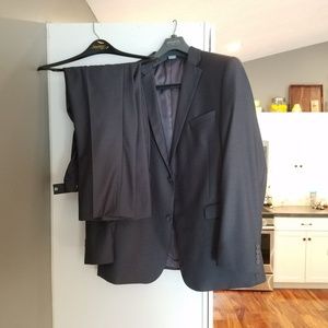 Grey Caravelli Suit